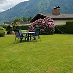 Viering לינה וארוחת בוקר